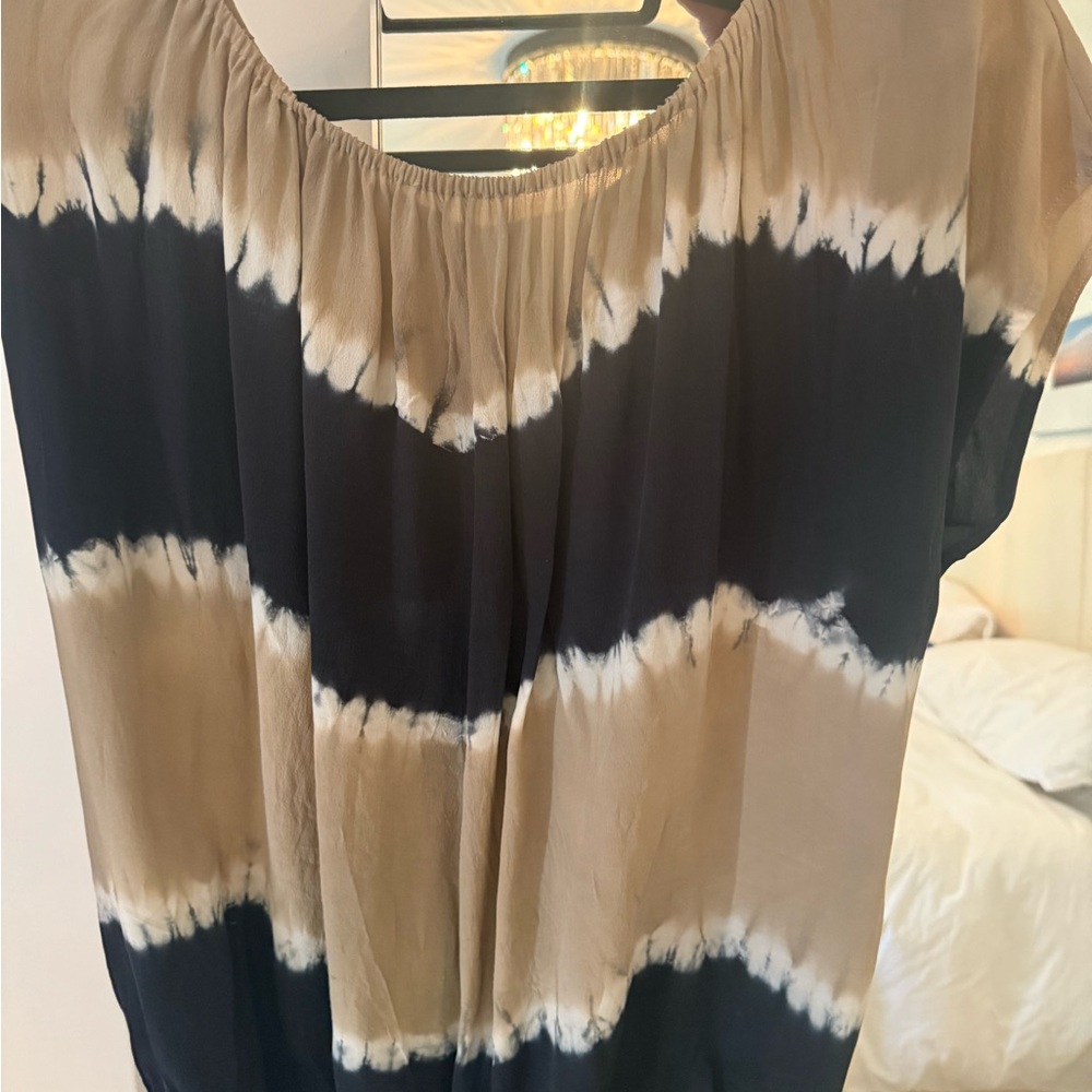 Black and Tan Women's Top